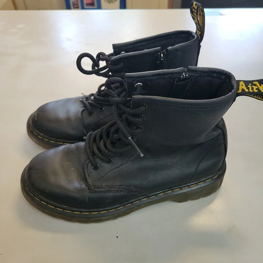 Dr. Martens Delaney Black Leather Lace Up Side Zip Combat Boots Kids Youth SZ 3